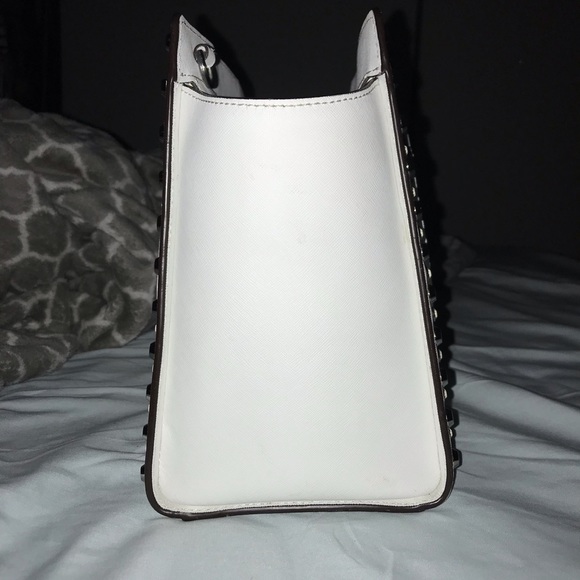 ❌❌❌SOLD❌❌❌. White Michael Kors - Picture 5 of 8